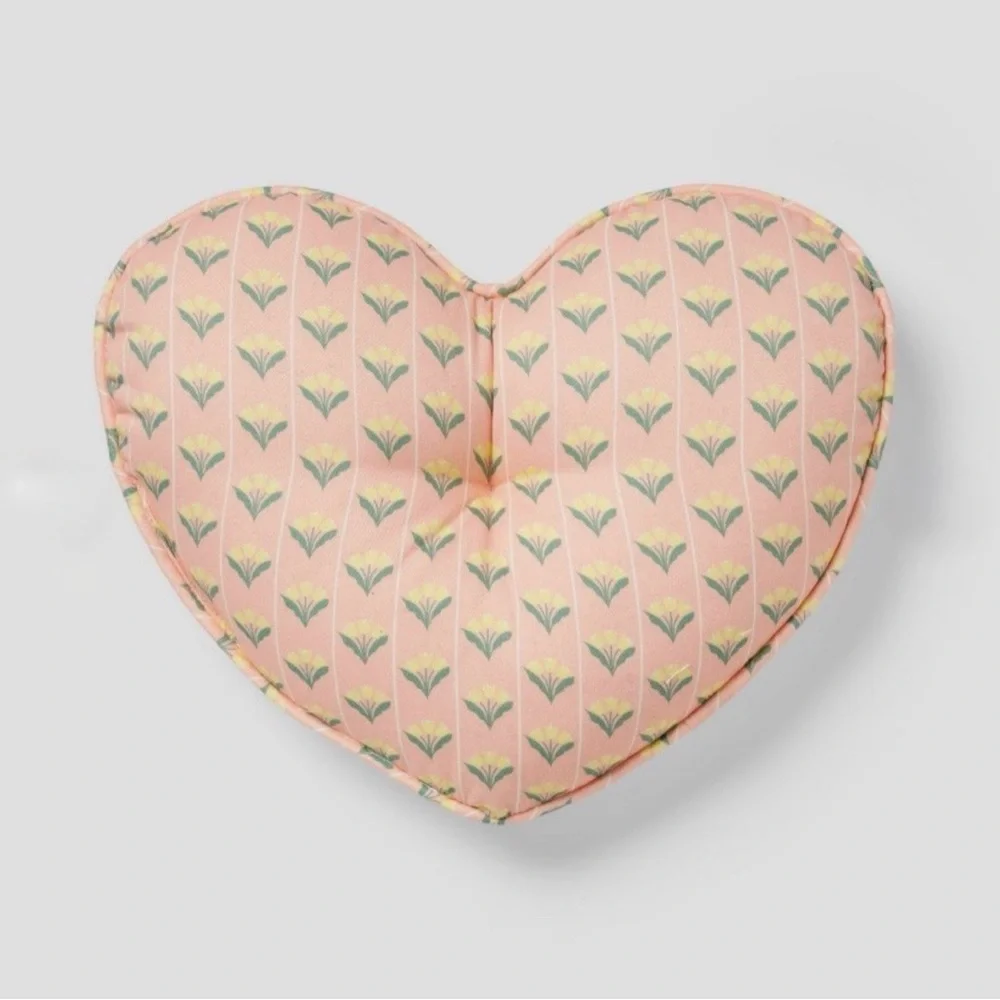 Floral Heart-Shaped Pillow Throw pillows reversible